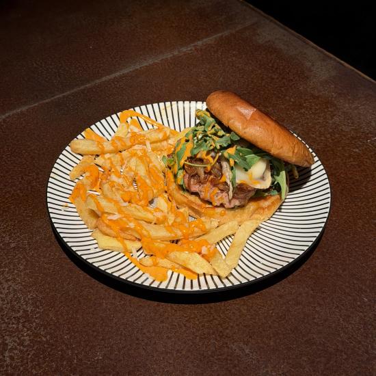 Hamburguesa con patatas