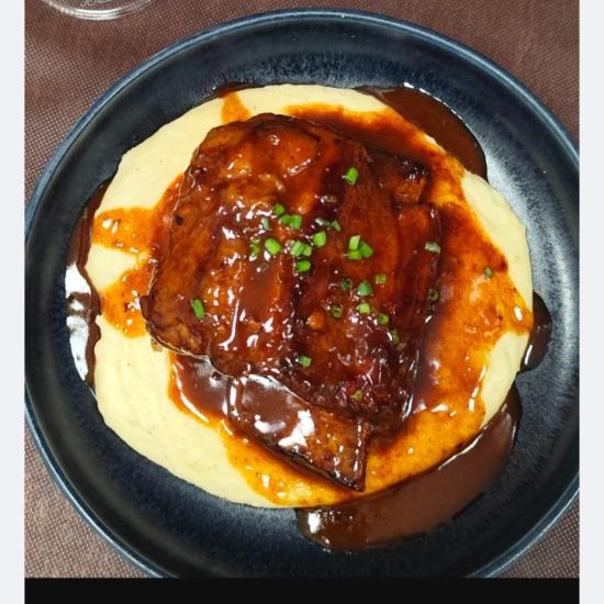 COSTELA DE BLACK ANGUS A BAIXA TEMPERATURA 