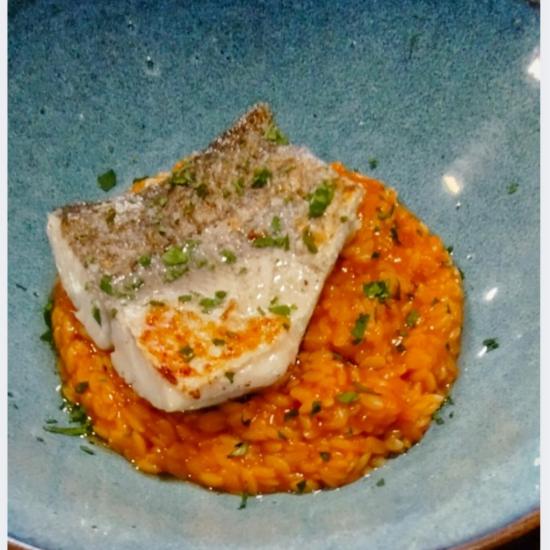 MERLUZA CONFITADA CON FALSO RISOTTO 